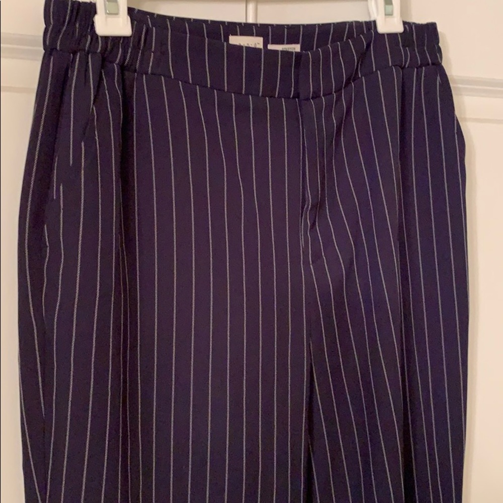 Wide Leg Pin Stripe Pants